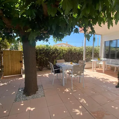 A Garden On The Port Apartman